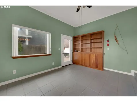 2475 S 8th Street Cottage Grove OR 97424