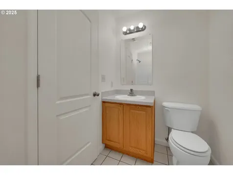 2475 S 8th Street Cottage Grove OR 97424