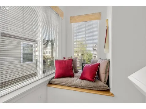 780 NW 118th Avenue Portland OR 97229