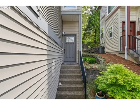 780 NW 118th Avenue Portland OR 97229