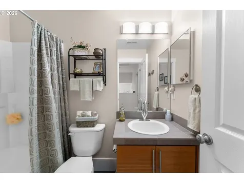 780 NW 118th Avenue Portland OR 97229