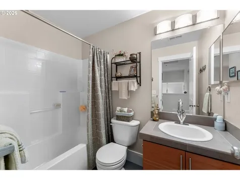 780 NW 118th Avenue Portland OR 97229