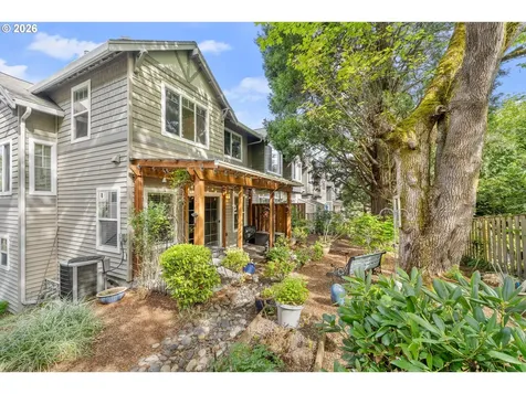 780 NW 118th Avenue Portland OR 97229