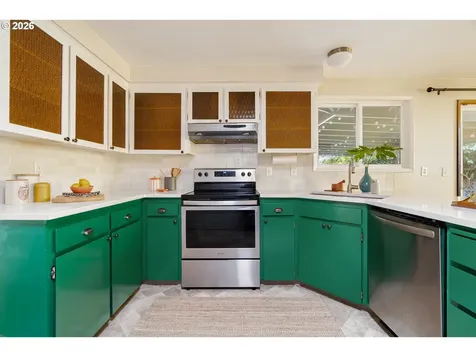 5111 SE 42nd Avenue Portland OR 97206