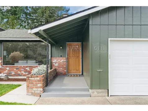5111 SE 42nd Avenue Portland OR 97206