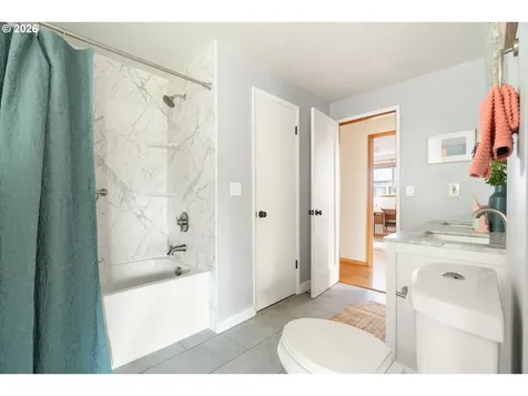 5111 SE 42nd Avenue Portland OR 97206