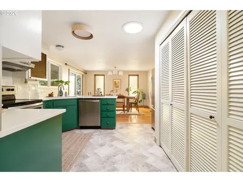 5111 SE 42nd Avenue Portland OR 97206