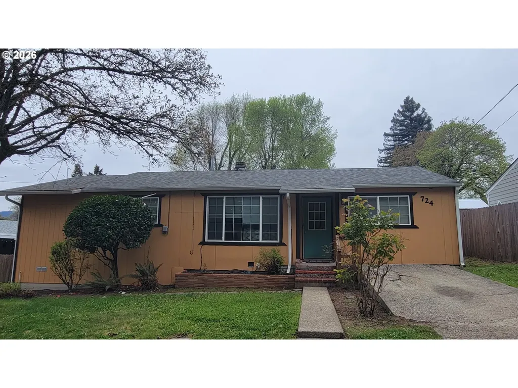724 NE Laurance Street Myrtle Creek OR 97457