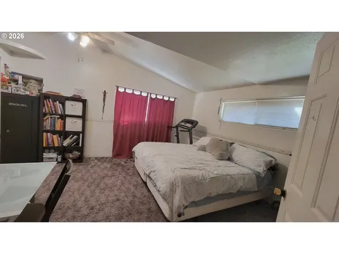 724 NE Laurance Street Myrtle Creek OR 97457