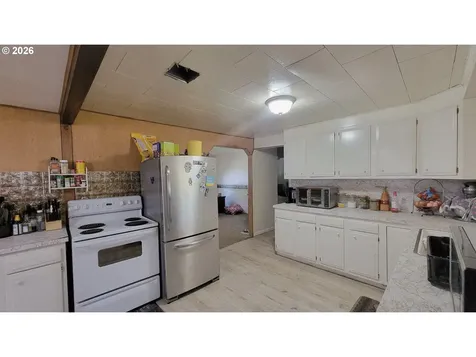 724 NE Laurance Street Myrtle Creek OR 97457