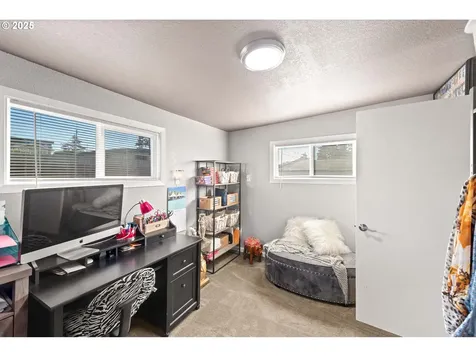 323 S Wall Street Coos Bay OR 97420