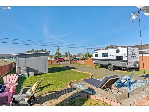 323 S Wall Street Coos Bay OR 97420