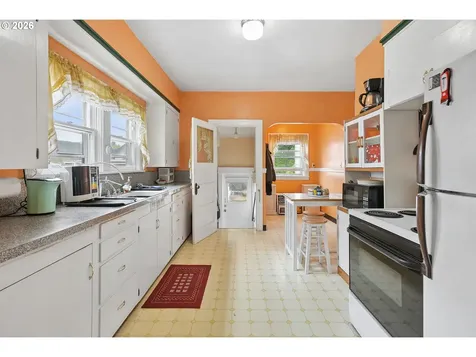 4044 N Massachusetts Avenue Portland OR 97227