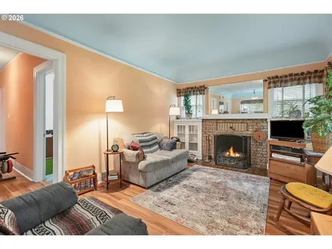4044 N Massachusetts Avenue Portland OR 97227