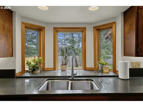 833 Rhododendron Drive Florence OR 97439