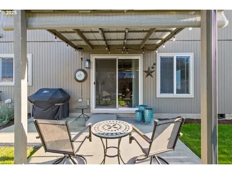 19135 Little Plains Parkway Oregon City OR 97045