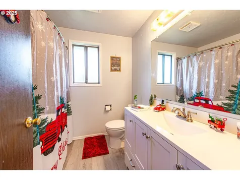 353 71st Street Springfield OR 97478