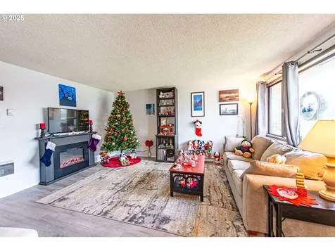 353 71st Street Springfield OR 97478