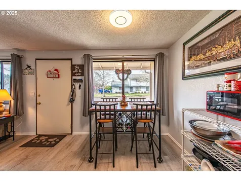 353 71st Street Springfield OR 97478