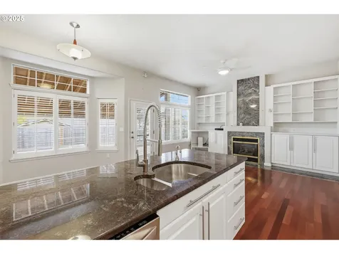 13002 Sierra Vista Drive Lake Oswego OR 97035