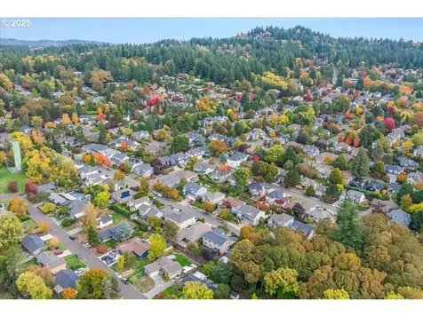 13002 Sierra Vista Drive Lake Oswego OR 97035