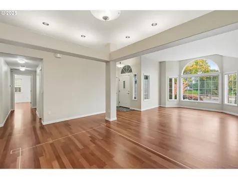 13002 Sierra Vista Drive Lake Oswego OR 97035