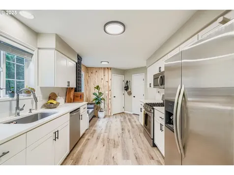 6514 NE 70th Street Vancouver WA 98661