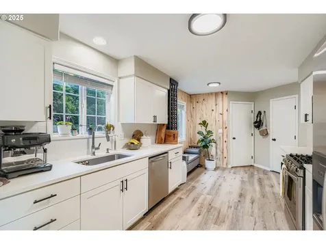 6514 NE 70th Street Vancouver WA 98661