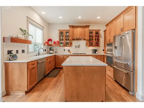 14267 SW Lukar Court Portland OR 97223