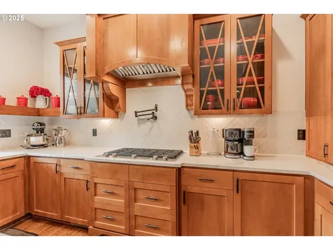 14267 SW Lukar Court Portland OR 97223