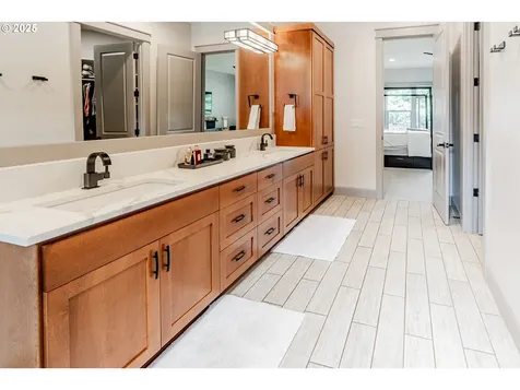 14267 SW Lukar Court Portland OR 97223