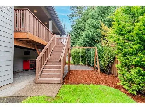 14267 SW Lukar Court Portland OR 97223