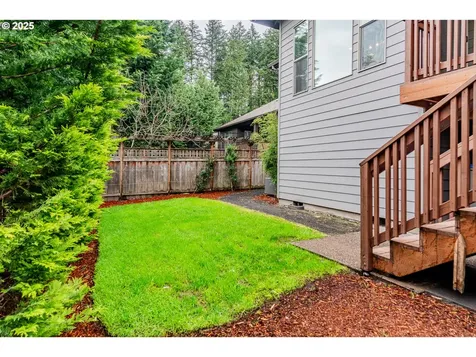 14267 SW Lukar Court Portland OR 97223