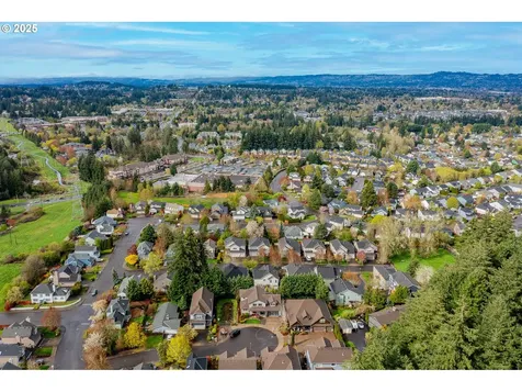 14267 SW Lukar Court Portland OR 97223