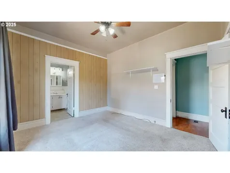2438 Auburn Avenue Baker City OR 97814