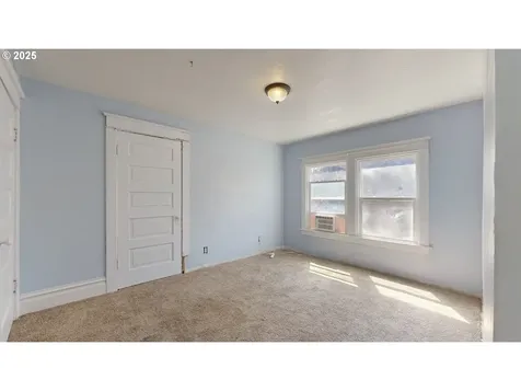 2438 Auburn Avenue Baker City OR 97814