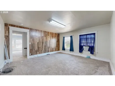 2438 Auburn Avenue Baker City OR 97814
