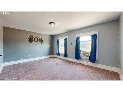 2438 Auburn Avenue Baker City OR 97814