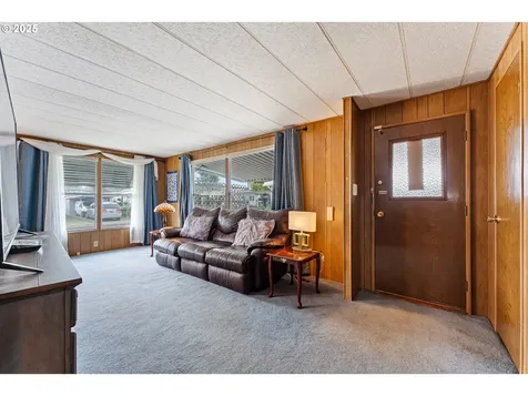 2681 SE River Road Hillsboro OR 97123