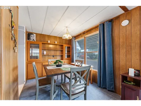 2681 SE River Road Hillsboro OR 97123