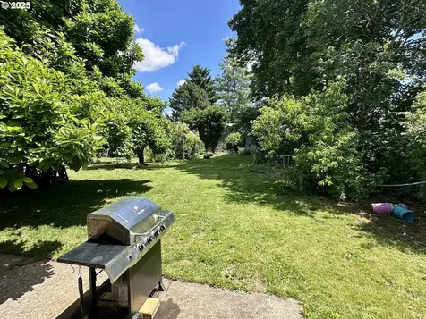 1218 SE 162nd Avenue Portland OR 97233