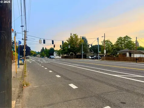 1218 SE 162nd Avenue Portland OR 97233