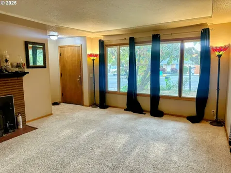 1218 SE 162nd Avenue Portland OR 97233