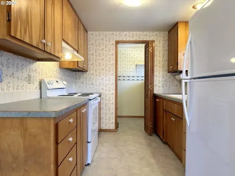 4910 Whiteaker Street Eugene OR 97405