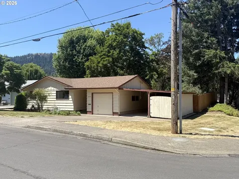 4910 Whiteaker Street Eugene OR 97405