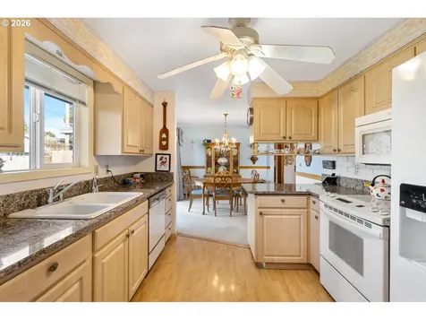 9704 Silver Star Avenue Vancouver WA 98664