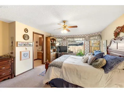9704 Silver Star Avenue Vancouver WA 98664