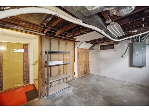 5234 NE Multnomah Street Portland OR 97213