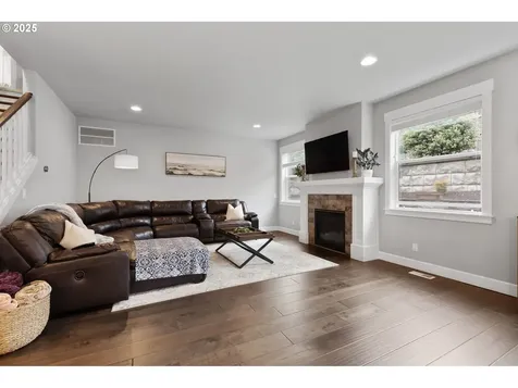 13199 SE Gateway Drive Happy Valley OR 97086