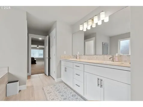13199 SE Gateway Drive Happy Valley OR 97086